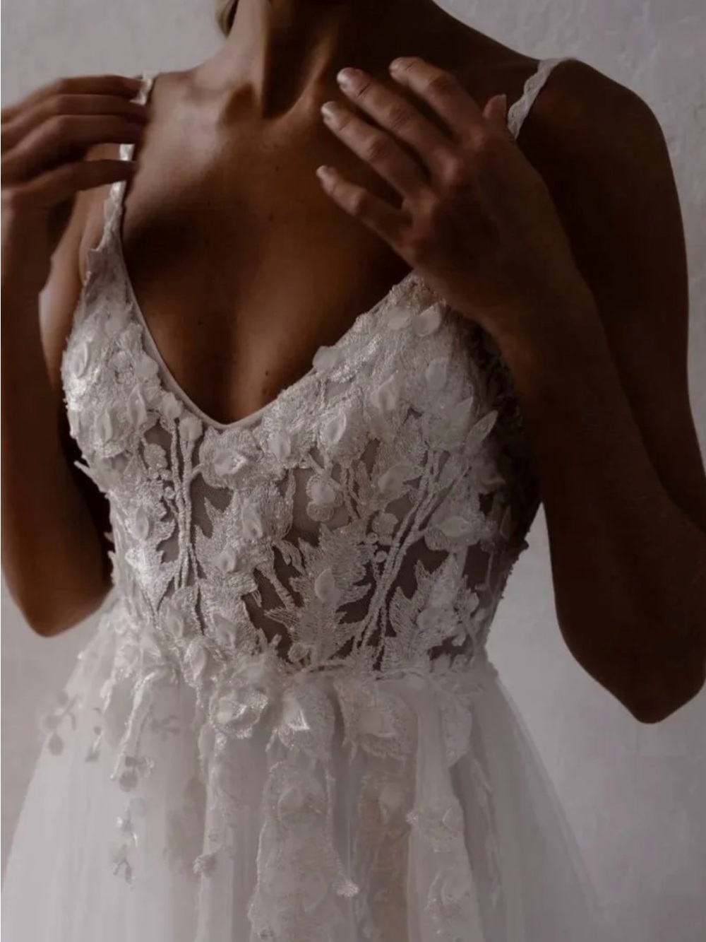 Made with Love Wedding Dress - Summer - Picture 4 of 8